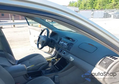 2004 Toyota Camry Le from USA, damaged, VIN 4T1BE32K74U295599